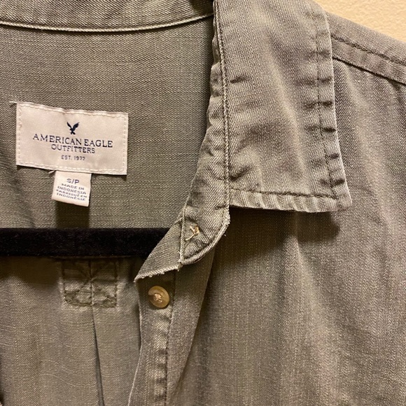 AMERICAN EAGLE KHAKI GREEN SHIRT - Picture 4 of 8